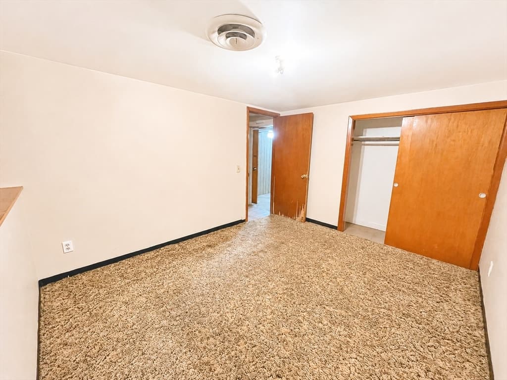 60 Martin St, East Providence RI 02914 photo 23