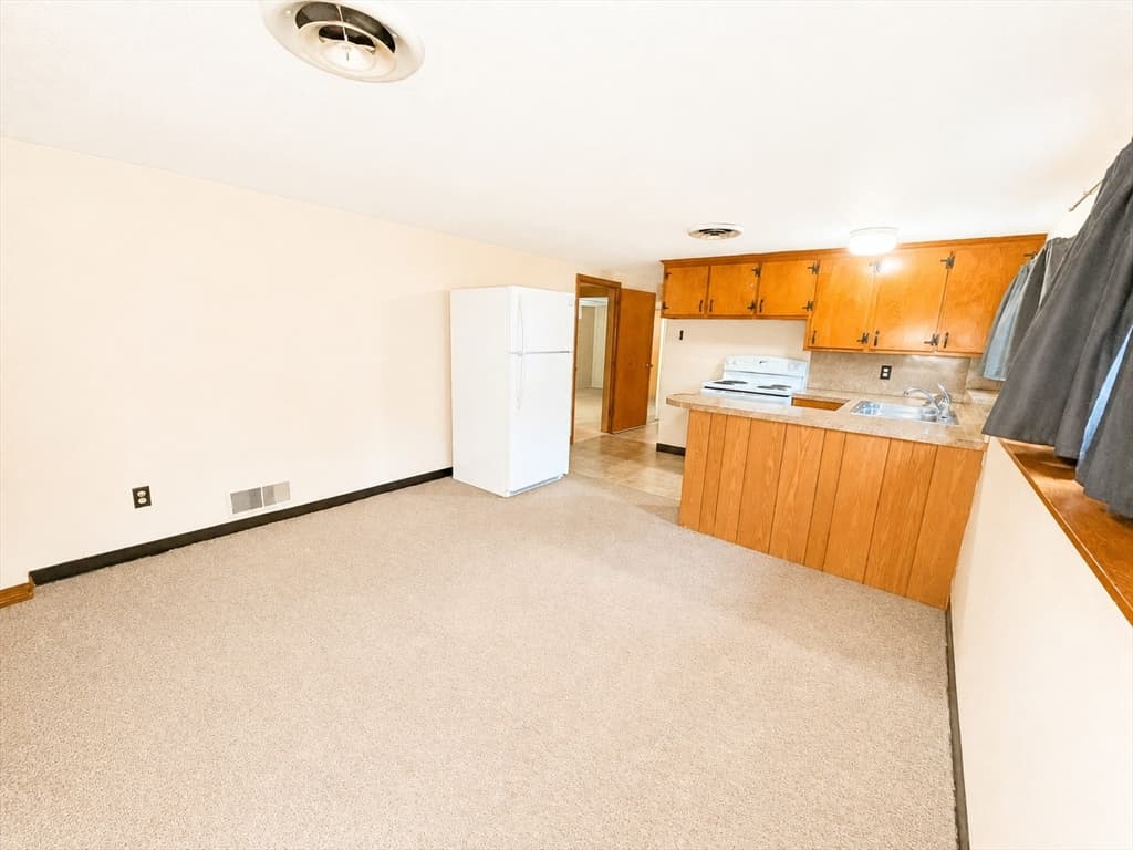 60 Martin St, East Providence RI 02914 photo 28