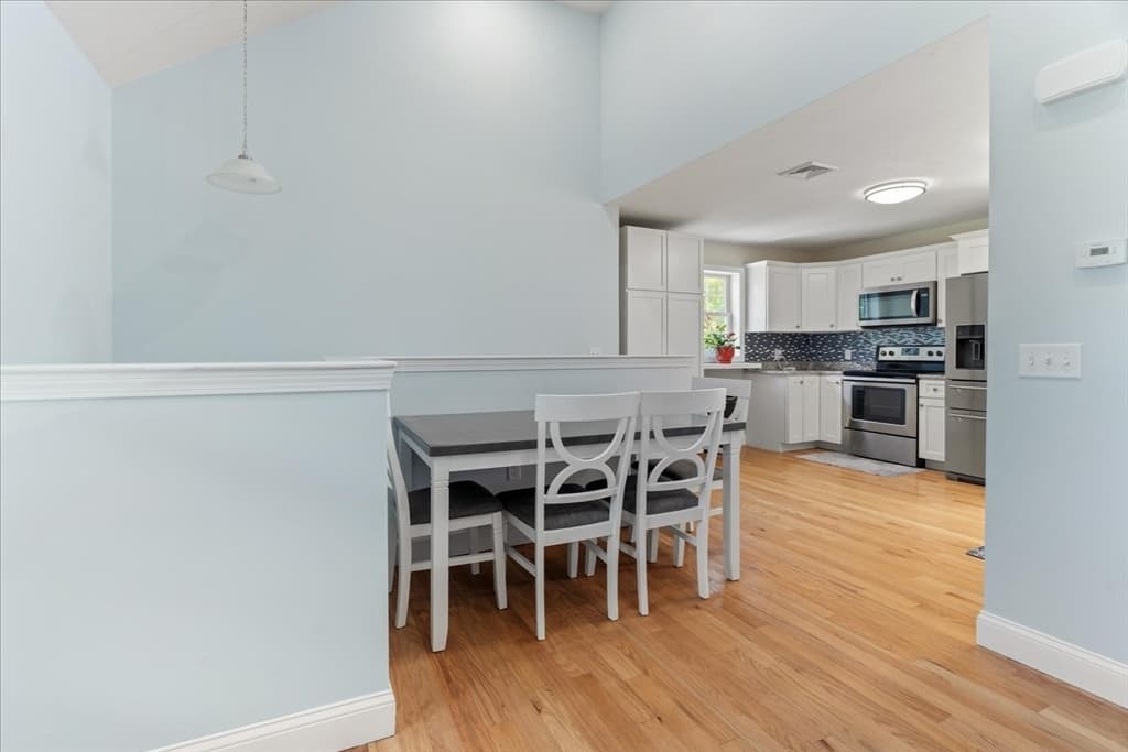 28 Stanley St, North Attleboro MA 02763 photo 7