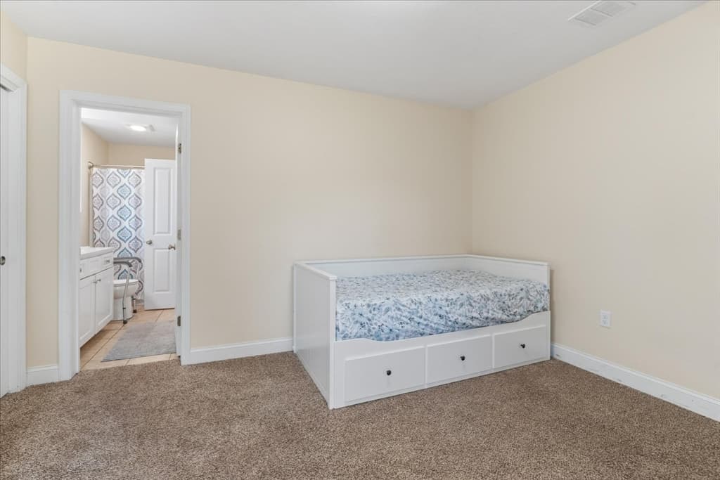 28 Stanley St, North Attleboro MA 02763 photo 24