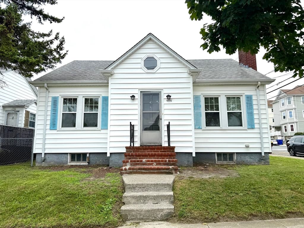 486 King Street, Fall River MA 02724 photo 3