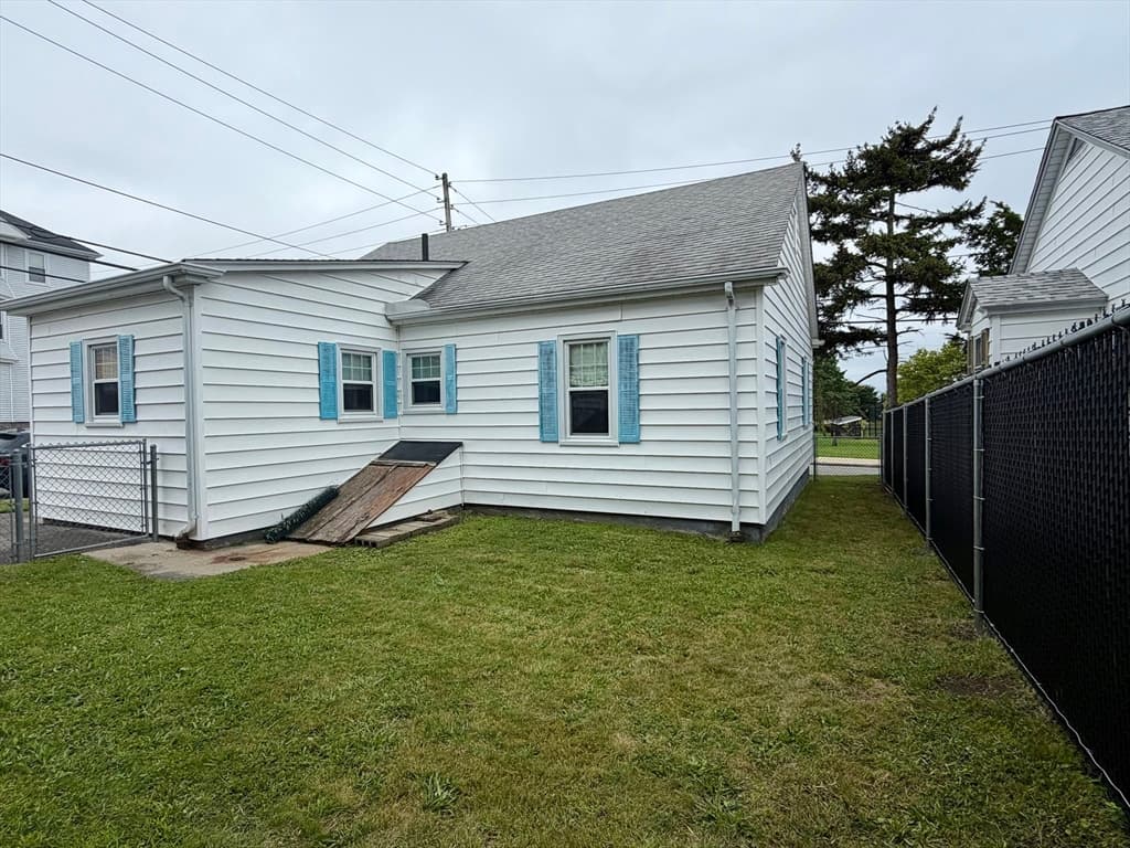 486 King Street, Fall River MA 02724 photo 32