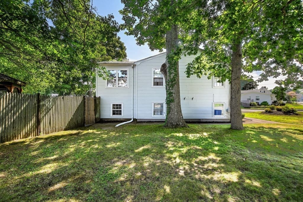 66 Seymour St, New Bedford MA 02744 photo 18
