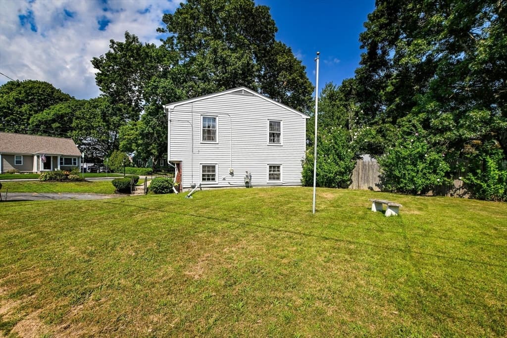 66 Seymour St, New Bedford MA 02744 photo 19