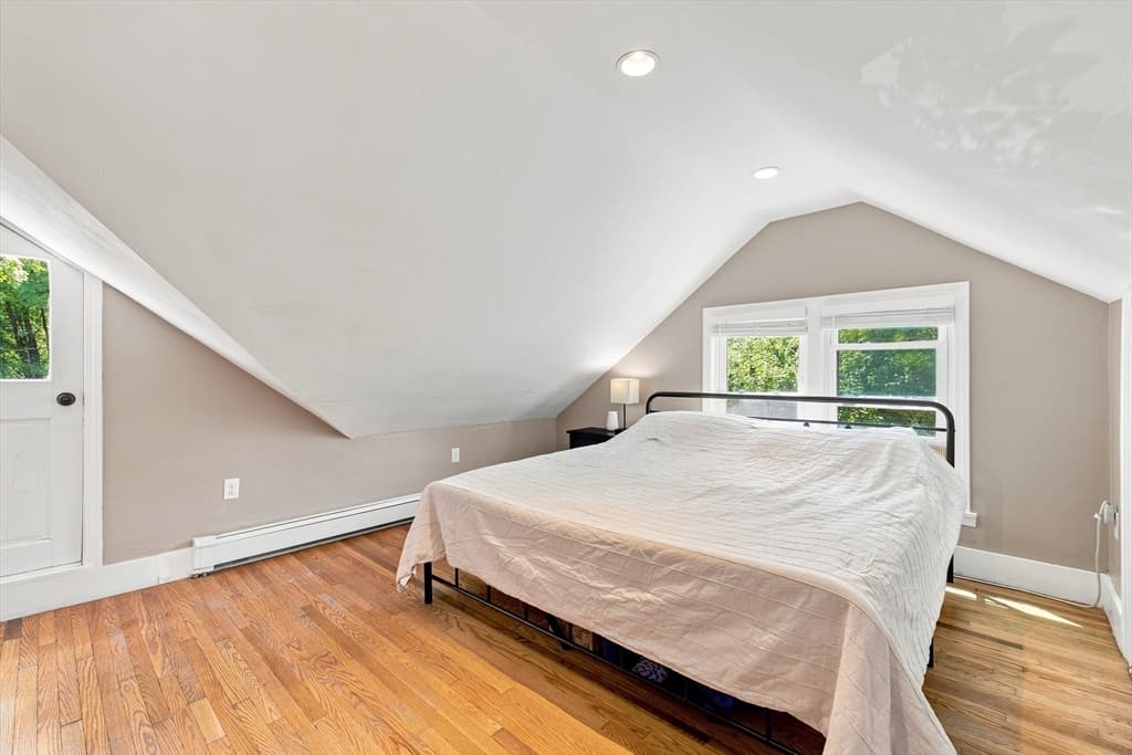 589 South St, Wrentham MA 02093 photo 17