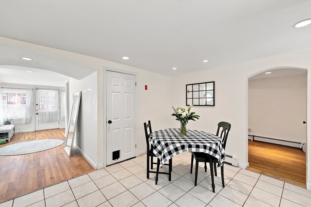 589 South St, Wrentham MA 02093 photo 9