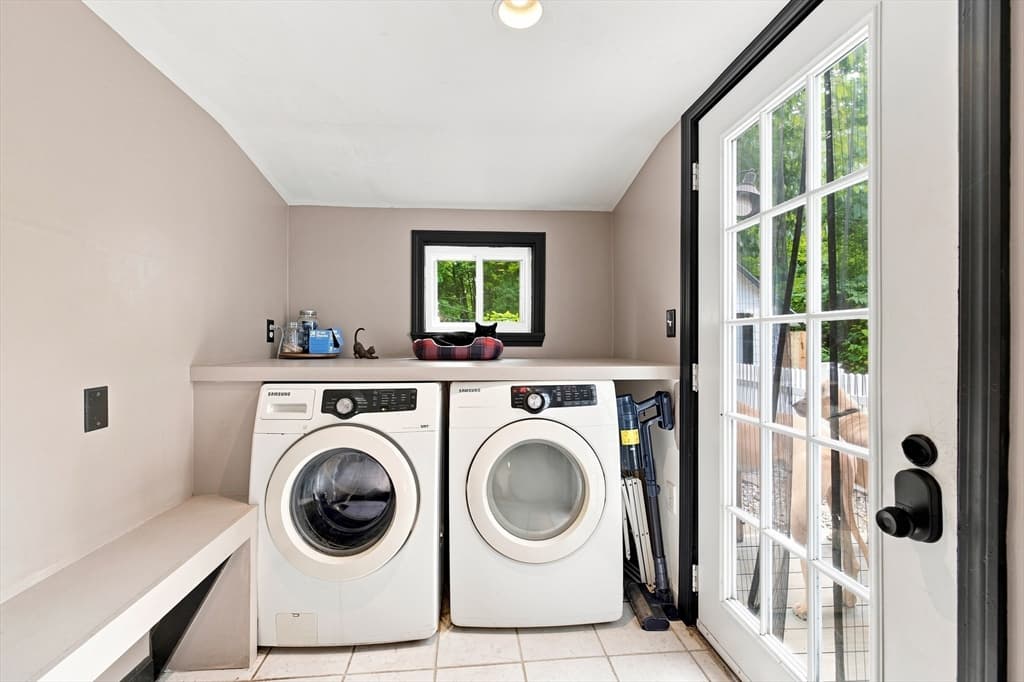 589 South St, Wrentham MA 02093 photo 10