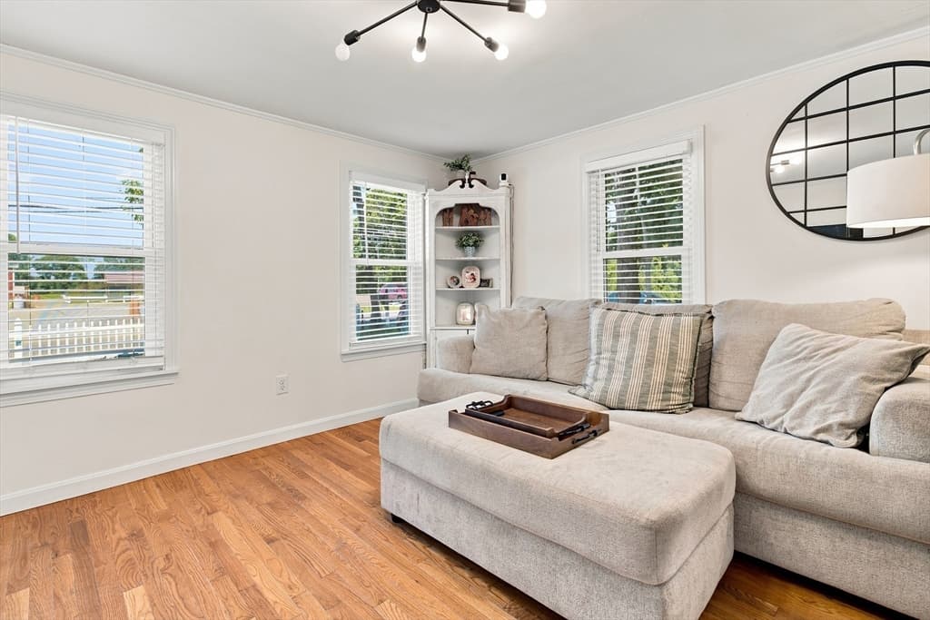 589 South St, Wrentham MA 02093 photo 14