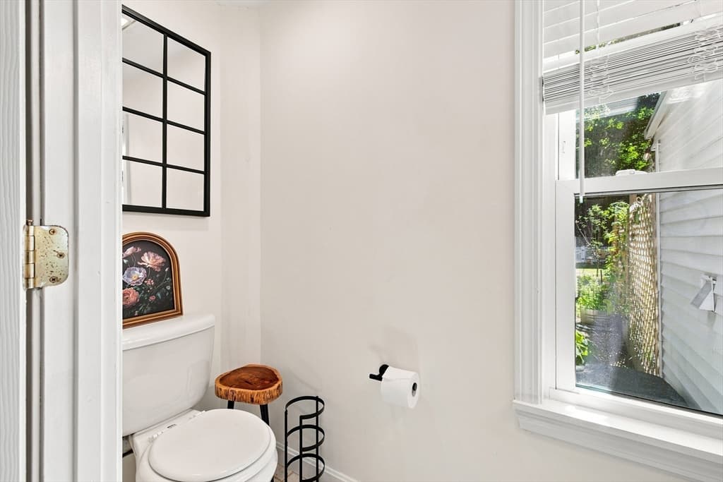 589 South St, Wrentham MA 02093 photo 11