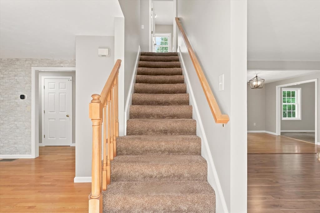 1725 Shirley Rd, Lancaster MA 01523 photo 9