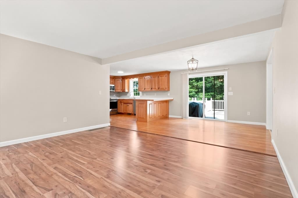 1725 Shirley Rd, Lancaster MA 01523 photo 8