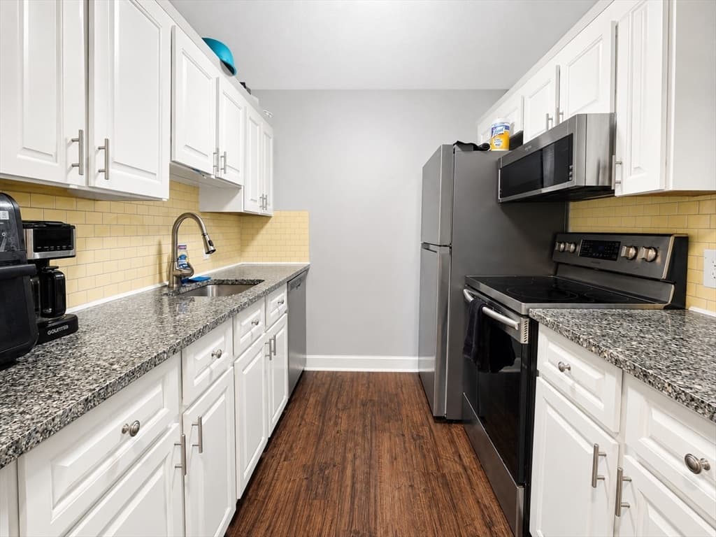 170 Highland St # 311B, Taunton MA 02780 photo 2