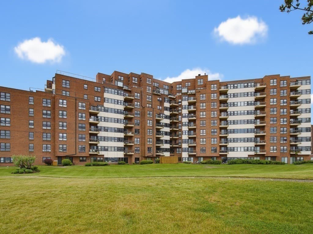Condominium at 1 Seal Harbor Rd # 413, Winthrop MA 02152, Winthrop, photo 39 of 40