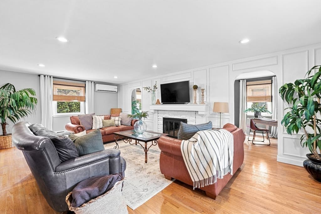 807 N Eastern Ave, Fall River MA 02720 photo 7