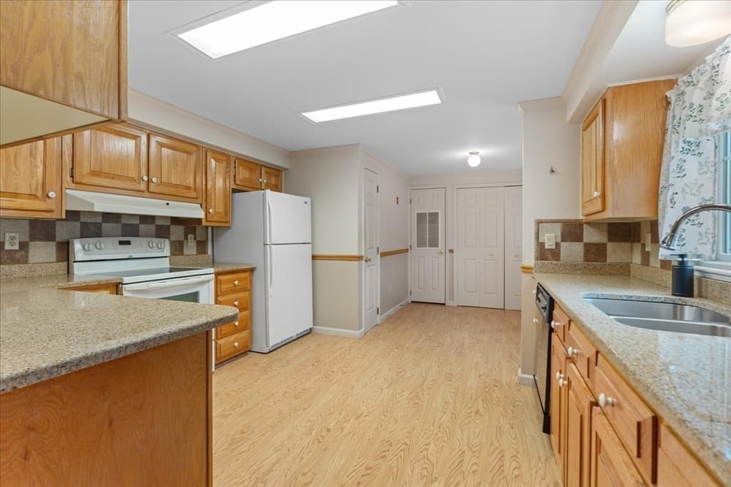 50 Highland # 236, Taunton MA 02780 photo 15