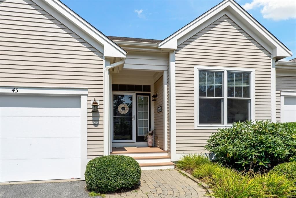 45 Grey Hawk Dr # 578, Mashpee MA 02649 photo 2