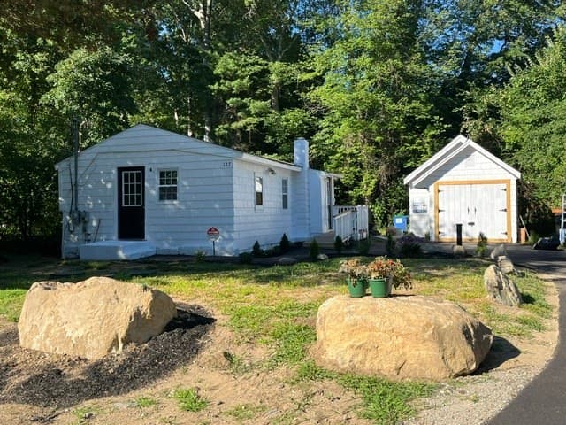 127 Taunton Ave, Norton MA 02766 photo 3
