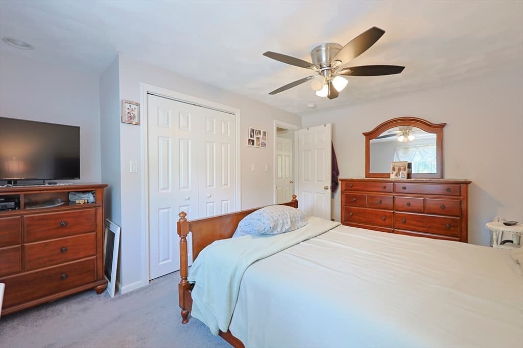 37 Cliftondale, Saugus MA 01906 photo 14