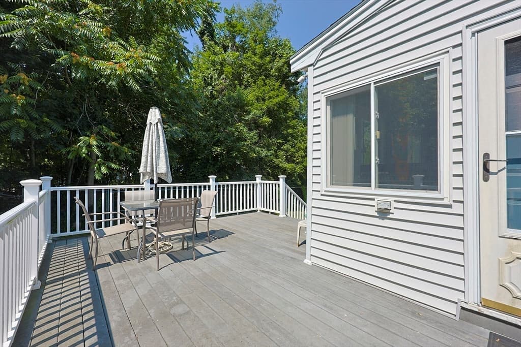 37 Cliftondale, Saugus MA 01906 photo 19