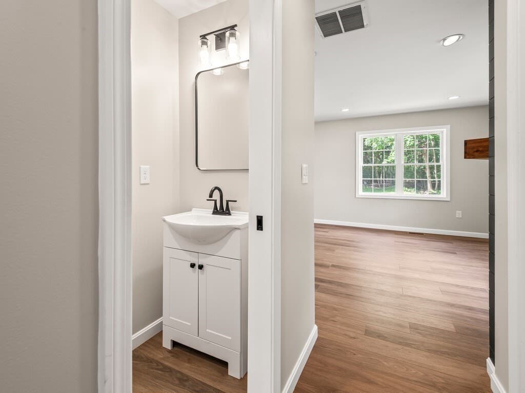 Condominium at 93 Rockland Road # 2, Auburn MA 01501, Auburn, photo 6 of 27