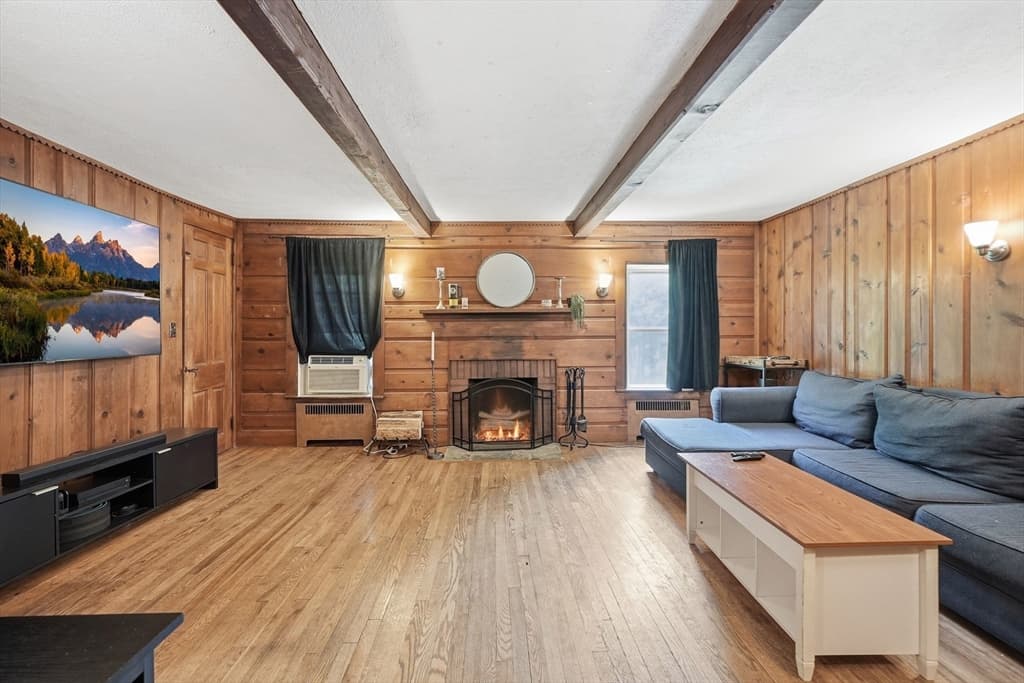 Single Family Residence at 18 Fiske Hill Rd, Sturbridge MA 01566, Sturbridge, photo 15 of 42