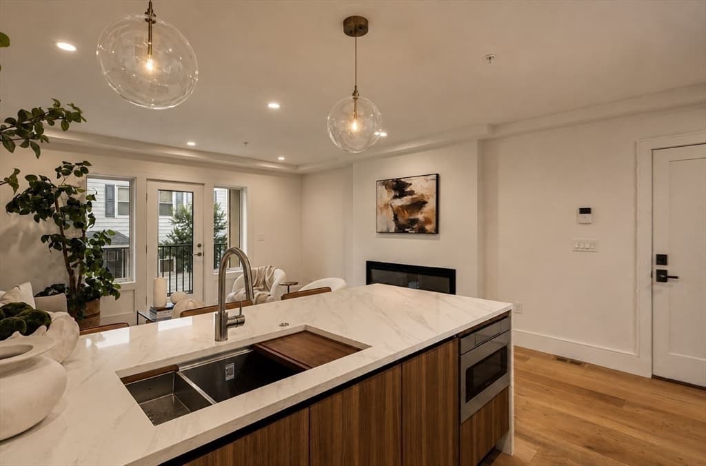 185 E Street, Boston MA 02127 photo 13