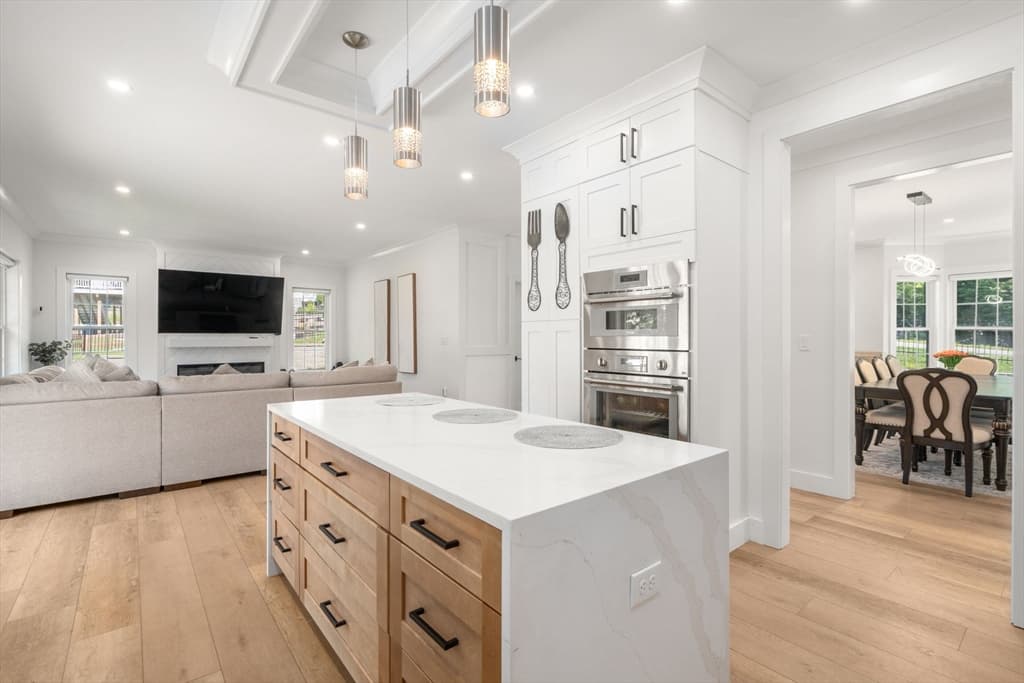 9 Flanagan Dr, Shrewsbury MA 01545 photo 6