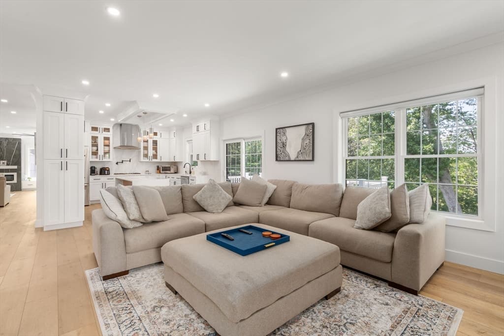 9 Flanagan Dr, Shrewsbury MA 01545 photo 11