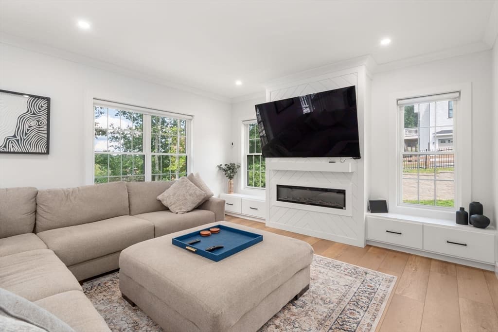 9 Flanagan Dr, Shrewsbury MA 01545 photo 8
