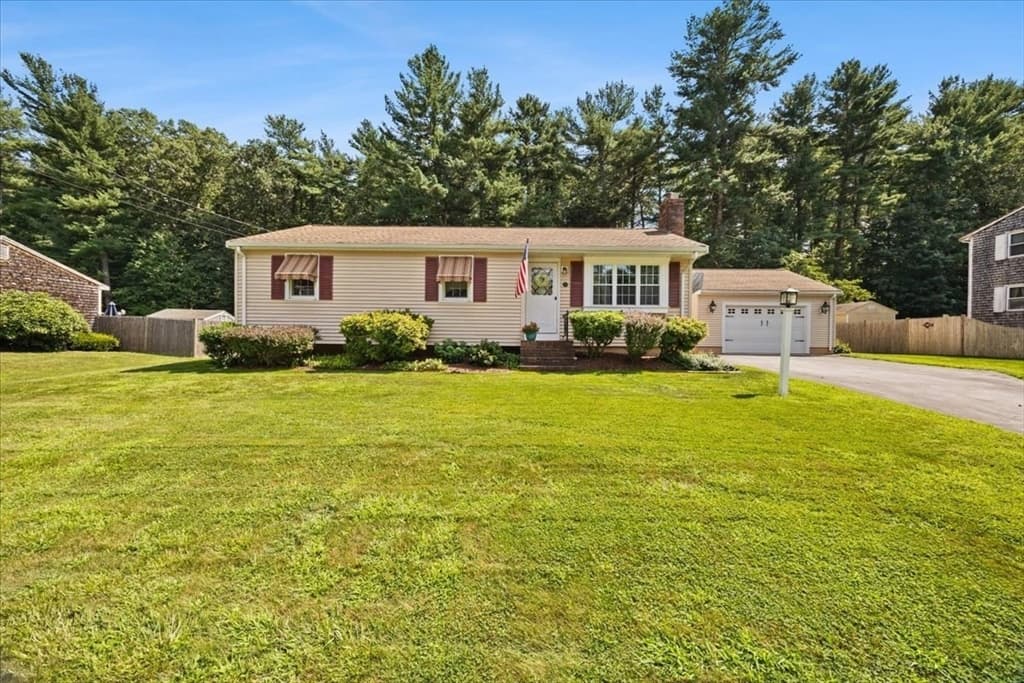 32 Colonial Drive, Taunton MA 02780 photo 2