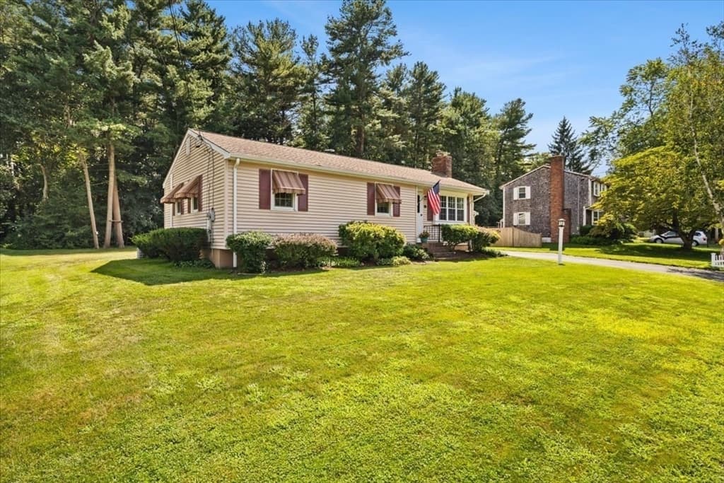 32 Colonial Drive, Taunton MA 02780 photo 4