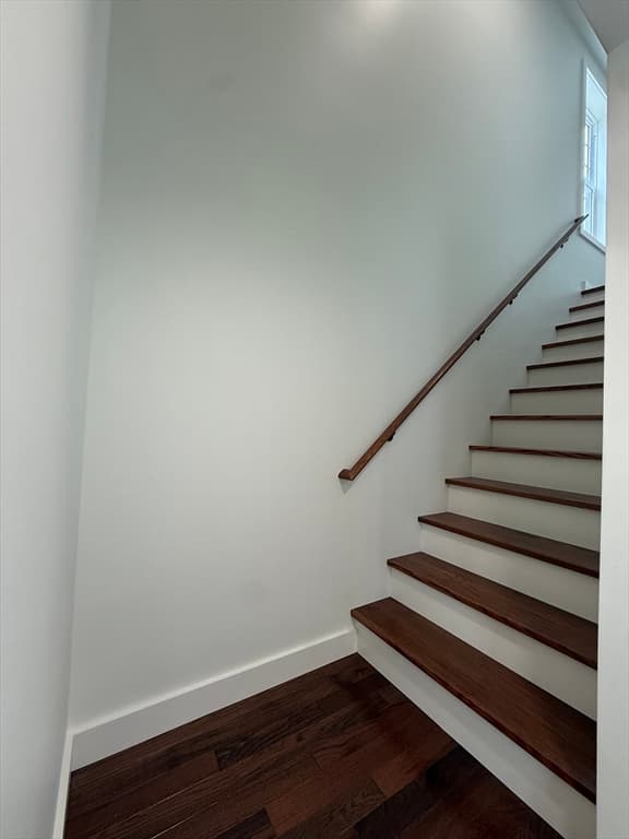 33 Polaski Ave, Chicopee MA 01013 photo 9