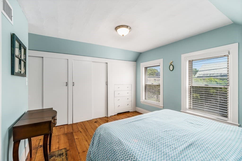 40 Broadway, Rockport MA 01966 photo 17