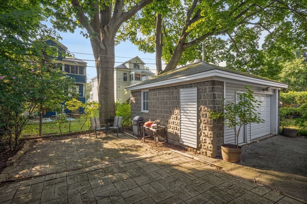 23 Burnham St, Somerville MA 02144 photo 37