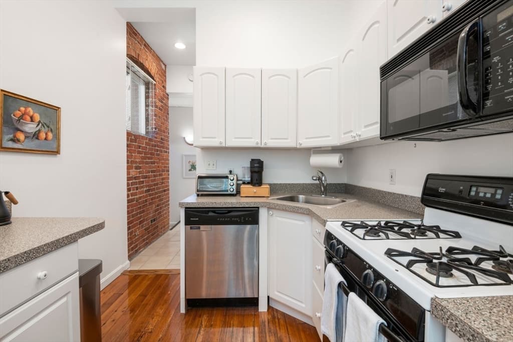 60 Marshal St # 4, Brookline MA 02446 photo 11