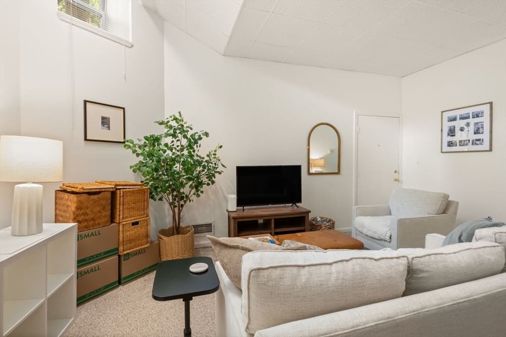 60 Marshal St # 4, Brookline MA 02446 photo 4