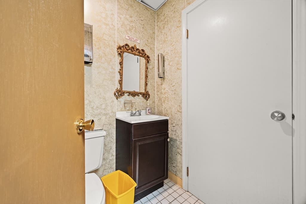 236 Winthrop St, Taunton MA 02780 photo 29