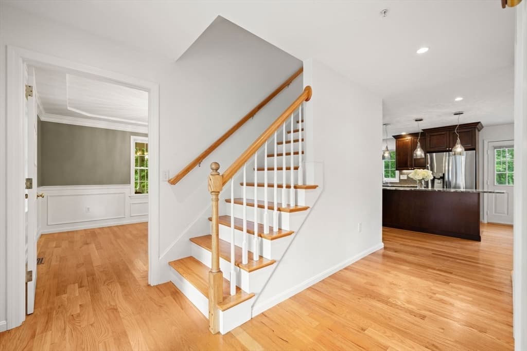 29 Delucia Way, North Andover MA 01845 photo 12