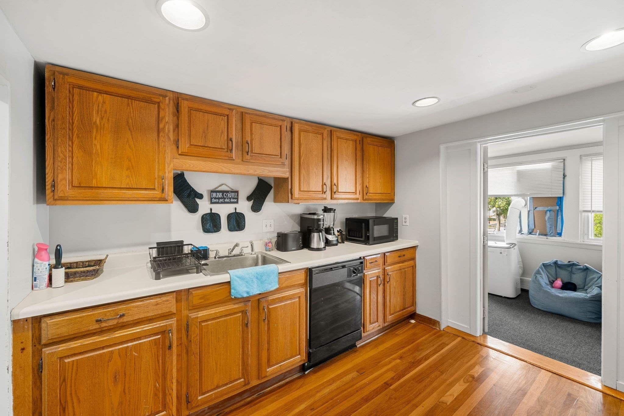 5-9 Family at 19 Essex St, Beverly MA 01915, Beverly, photo 12 of 41