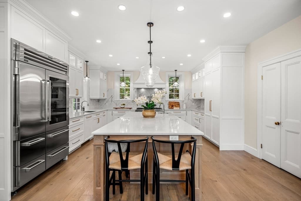 372 Warren St, Brookline MA 02445 photo 12