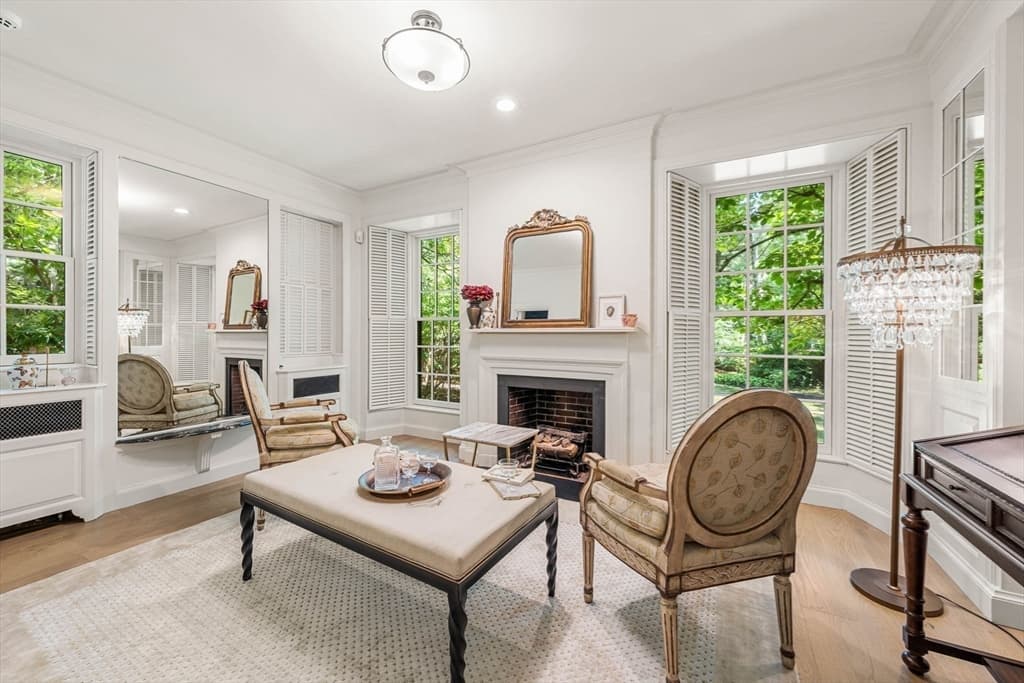 372 Warren St, Brookline MA 02445 photo 20