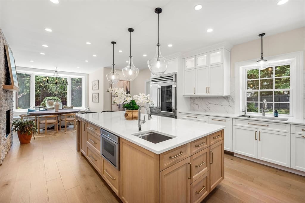 372 Warren St, Brookline MA 02445 photo 14