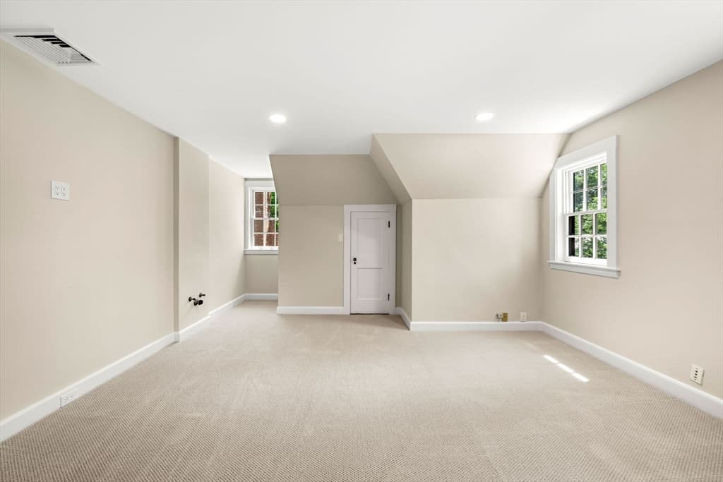 372 Warren St, Brookline MA 02445 photo 31
