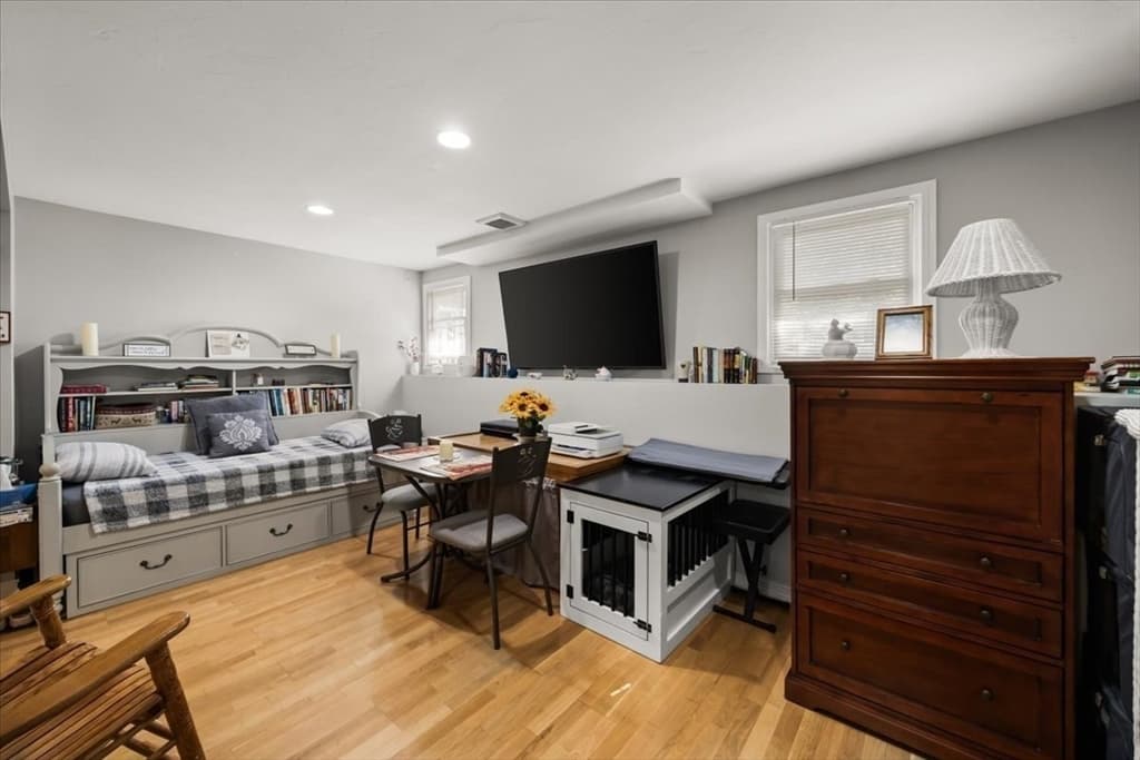 635 Dighton Ave, Taunton MA 02780 photo 15