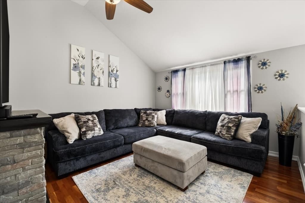 635 Dighton Ave, Taunton MA 02780 photo 4