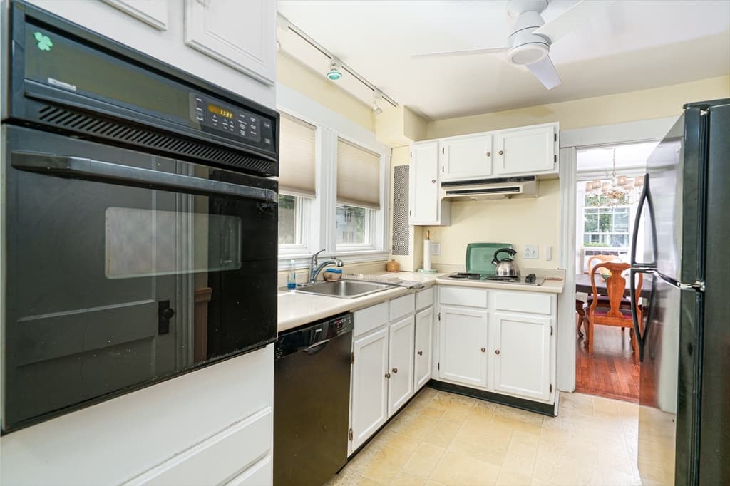 Single Family Residence at 36 Daniels, Hopedale MA 01747, Hopedale, photo 5 of 26