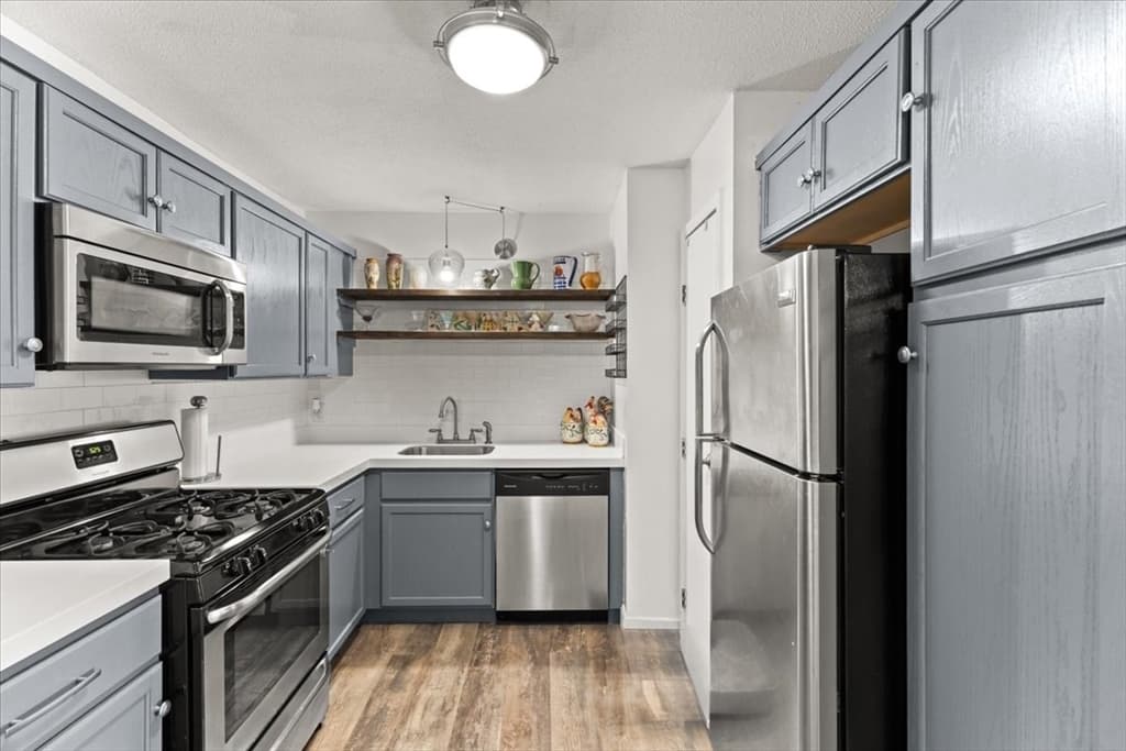 685 Oak St # 12, Brockton MA 02301 photo 11