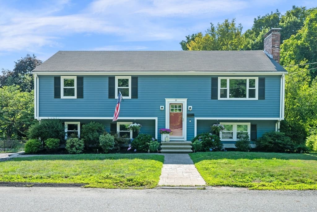 21 Border Rd, Reading MA 01867 photo 2