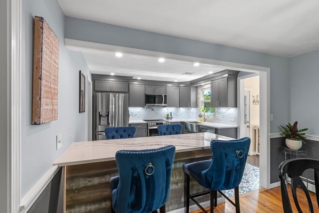 21 Border Rd, Reading MA 01867 photo 4