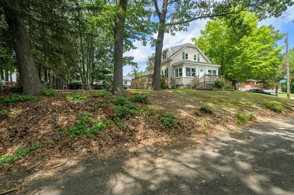 180 Lake Dr, Springfield MA 01151 photo 39